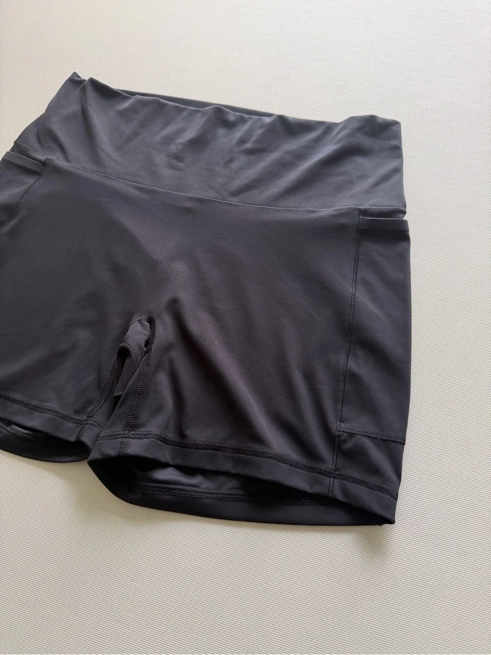 Uniqlo Black Women's High-Rise Bike Shorts